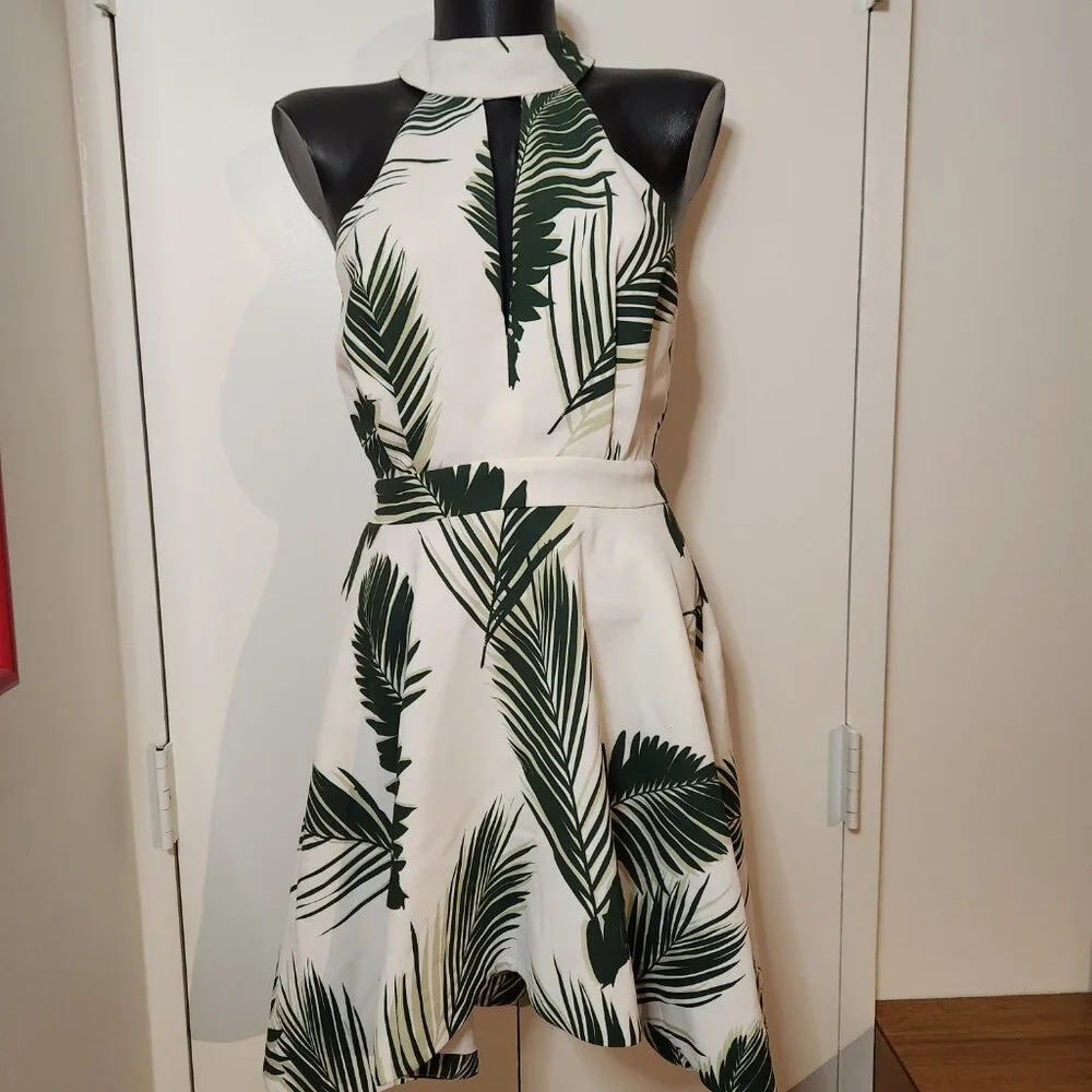 Tropical leaf green and white halter dress - Picture 3 of 4